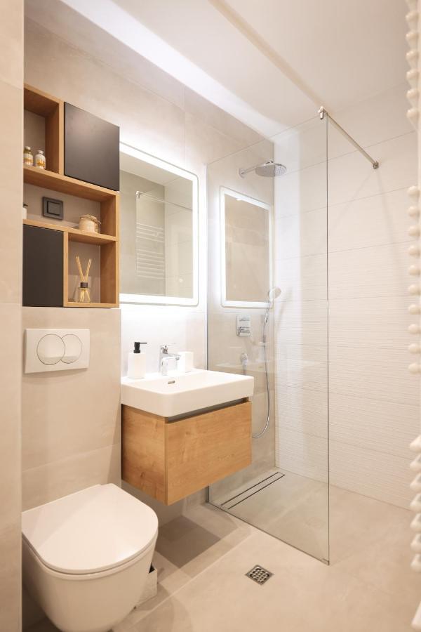 Leonardo Luxury Residence 2 Penthouse With Jacuzzi Zára Kültér fotó